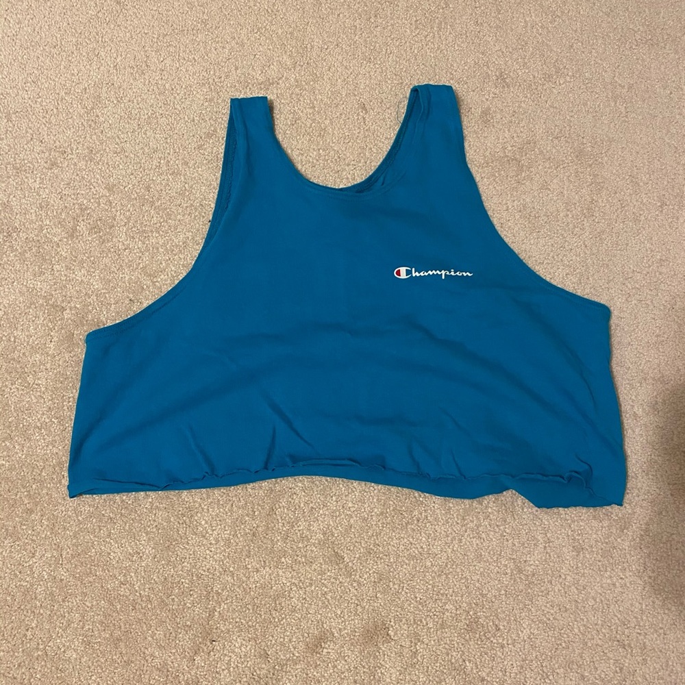 Cropped tank